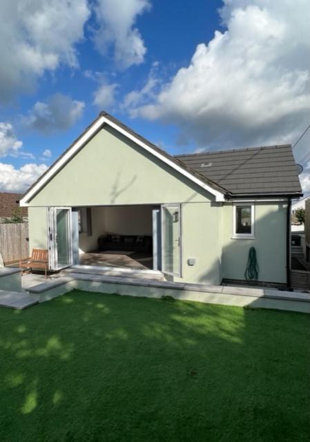 Green 3 Bed Bungalow With En-Suite And Parking Felton  外观 照片